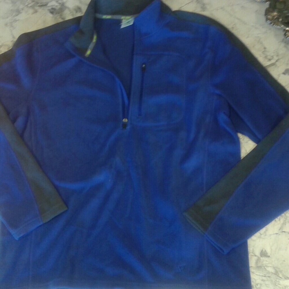 Fleece sweatshirt